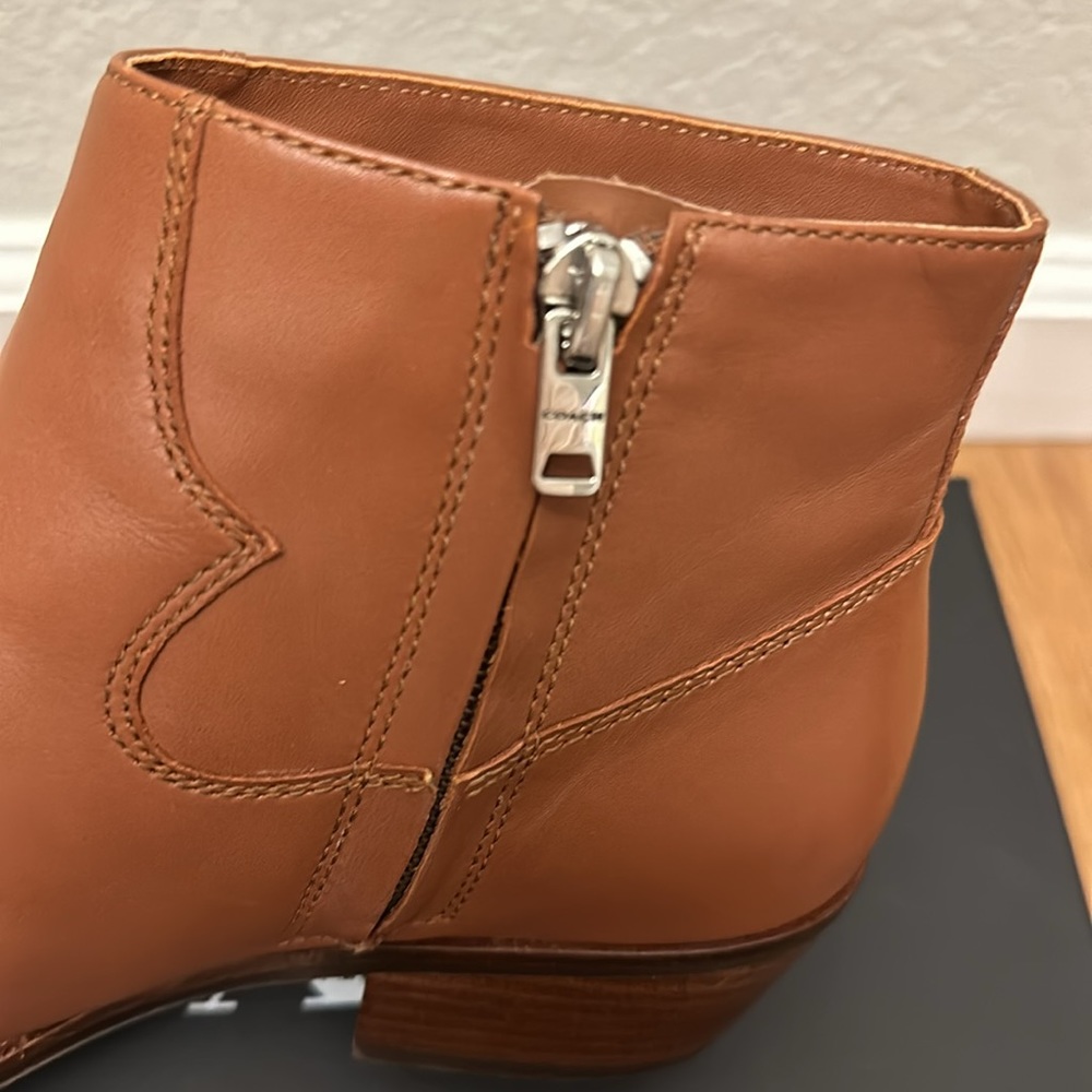 COACH bootie size 7 - Picture 6 of 8